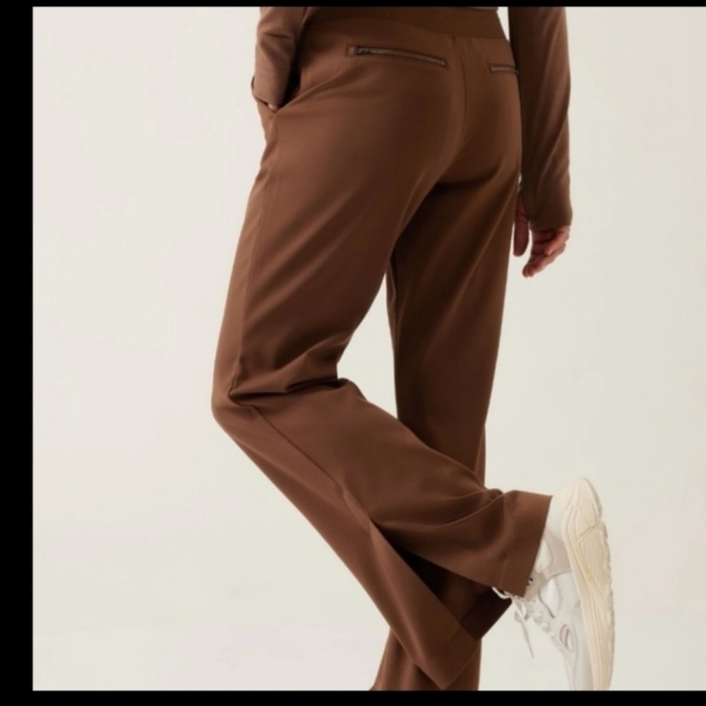 ATHLETA - Venice rise flare leg in mahogany brown size Large
